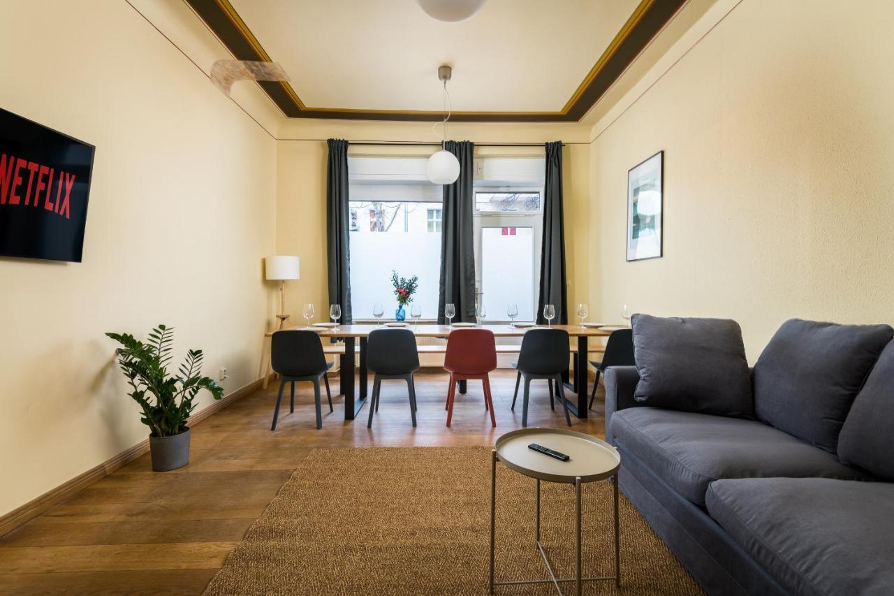 Super Zentral Super Schoener Altbau In Moabit Rostockerstrasse Im Herzen Von Berlin Fuer Bis Zu 6 Personen Exterior foto